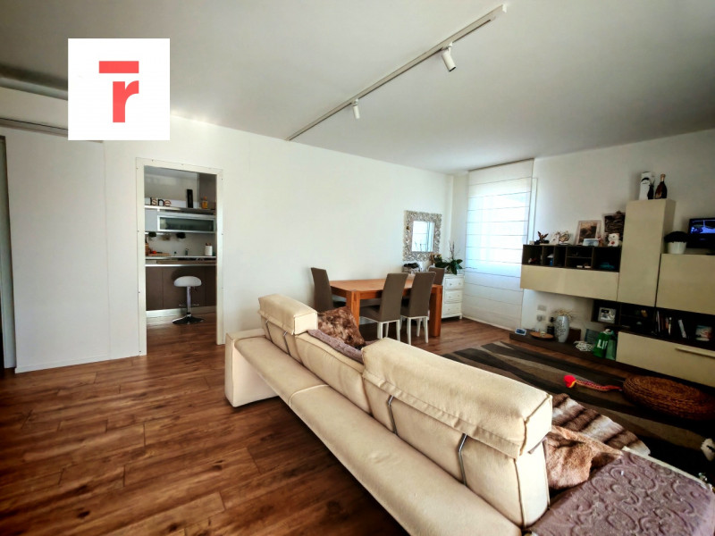 Legnaro elegante porzione di trifamiliare, in una località tranquilla e ben collegata alle princi...