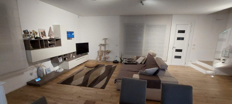 Legnaro elegante porzione di trifamiliare, in una località tranquilla e ben collegata alle princi...