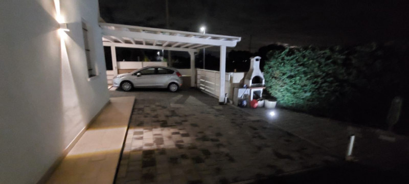 Legnaro elegante porzione di trifamiliare, in una località tranquilla e ben collegata alle princi...