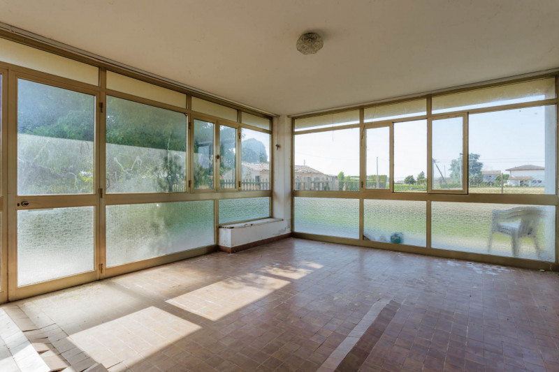 Compendio immobiliare con più fabbricati e ampi spazi verdi a Candiana (PD)

Proponiamo in vendit...