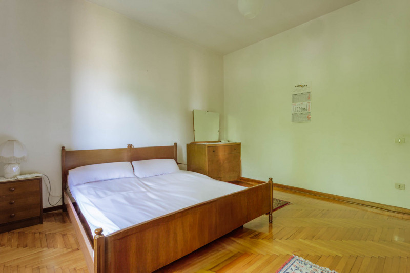 Compendio immobiliare con più fabbricati e ampi spazi verdi a Candiana (PD)

Proponiamo in vendit...