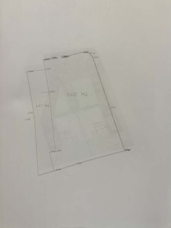 TOTALMENTE DA RISTRUTTURARE BELLISSIMA CASA D'EPOCA!!! PERFETTA PER TE, CON AMPIO GIARDINO..., IN...