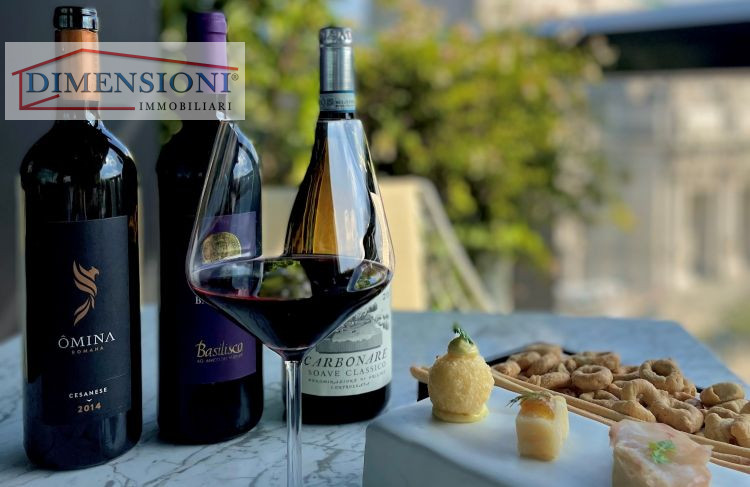 PADOVA A ridosso delle mura storiche, proponiamo in vendita attività di rinomato Ristorante/Pizze...