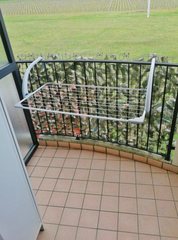 AMPIO BICAMERE IN RECENTE CONTESTO CON DUE BAGNI E GARAGE DOPPIO IN VENDITA IN TRANQUILLA E VERDE...