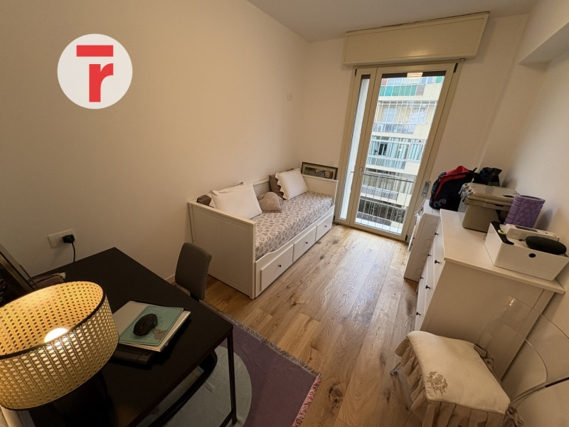 Nel cuore della vivace zona della Santissima Trinità, a pochi passi dalla piazzetta Buonarroti e ...