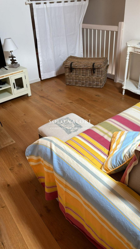 Rif. JC17 (per info 3381655389 Andrea Simionato)

Proponiamo in vendita un raffinato appartamento...