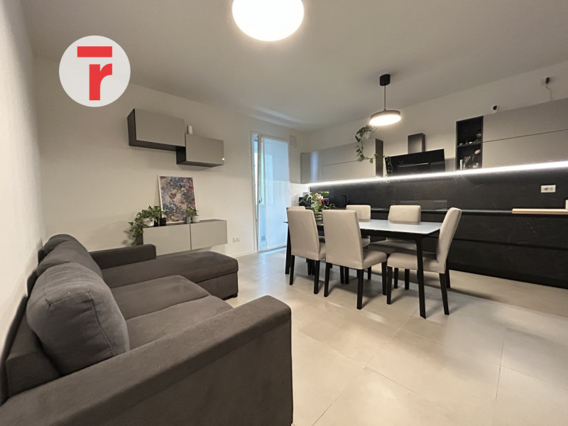 Pontevigodarzere - ad 1 minuto a piedi dal capolinea del tram, in posizione ottima per raggiunger...