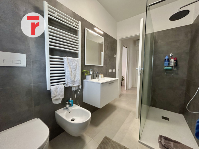 Pontevigodarzere - ad 1 minuto a piedi dal capolinea del tram, in posizione ottima per raggiunger...