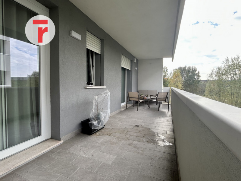 Pontevigodarzere - ad 1 minuto a piedi dal capolinea del tram, in posizione ottima per raggiunger...