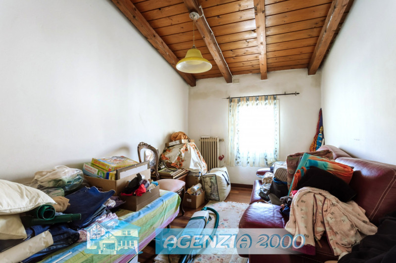 A OLMO DI TRIBANO LA TUA CASA TI ASPETTA !!! GRANDE OPPORTUNITA' DI CASA ACCOSTATA TIPO RUSTICO T...