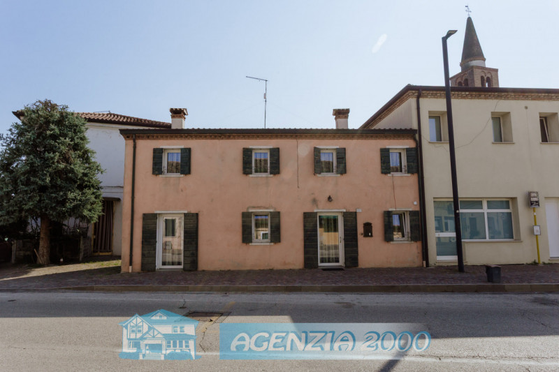 A OLMO DI TRIBANO LA TUA CASA TI ASPETTA !!! GRANDE OPPORTUNITA' DI CASA ACCOSTATA TIPO RUSTICO T...