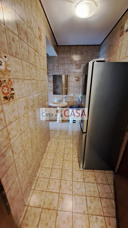 RUBANO: Disponibile da marzo, zona artigianale, con ingresso indipendente ufficio di c.a. 180 mq ...