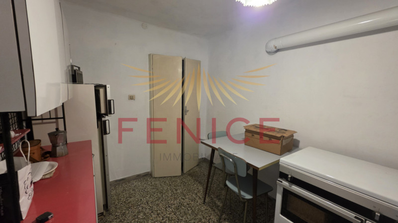 Proponiamo in vendita una rara opportunità: casa singola da ristrutturare situata nel suggestivo ...