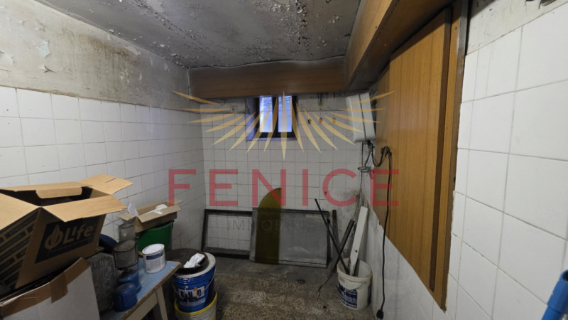 Proponiamo in vendita una rara opportunità: casa singola da ristrutturare situata nel suggestivo ...