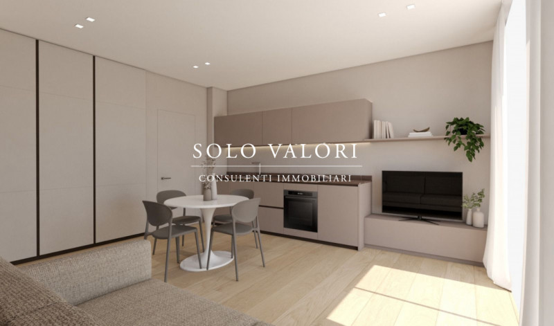 Se stai cercando un'opportunità imperdibile nel cuore di Jesolo, non perdere questo affascinante ...