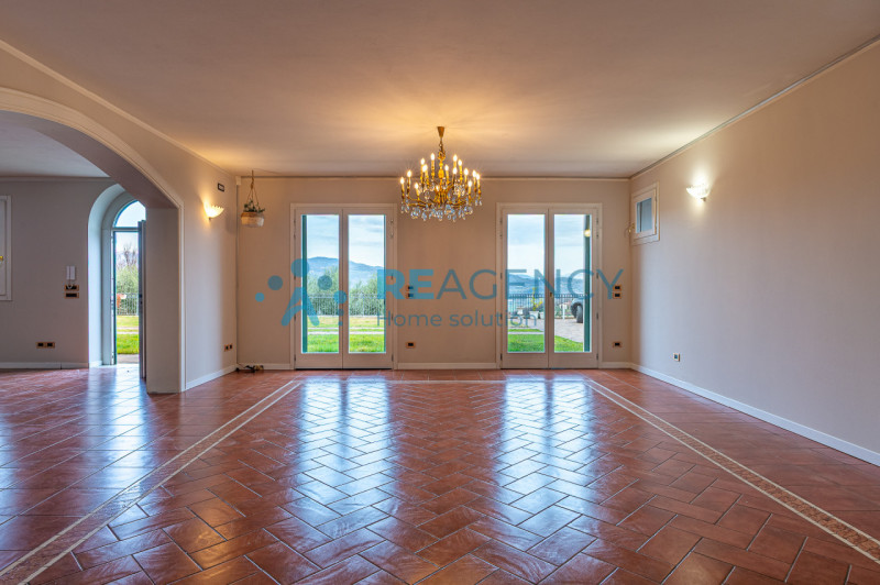 Arzignano - San Zeno 

Siete una famiglia  e state cercando una residenza privata o di rappresent...