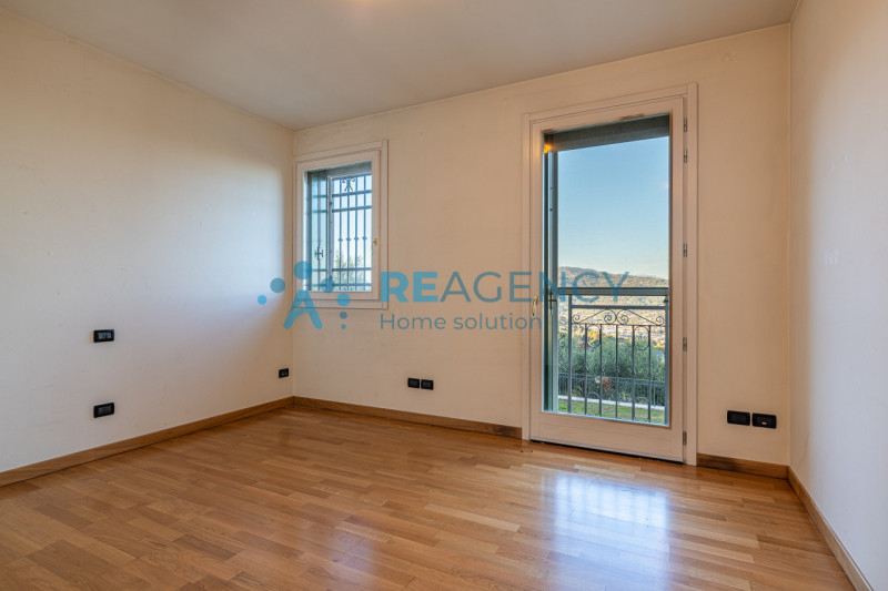 Arzignano - San Zeno 

Siete una famiglia  e state cercando una residenza privata o di rappresent...