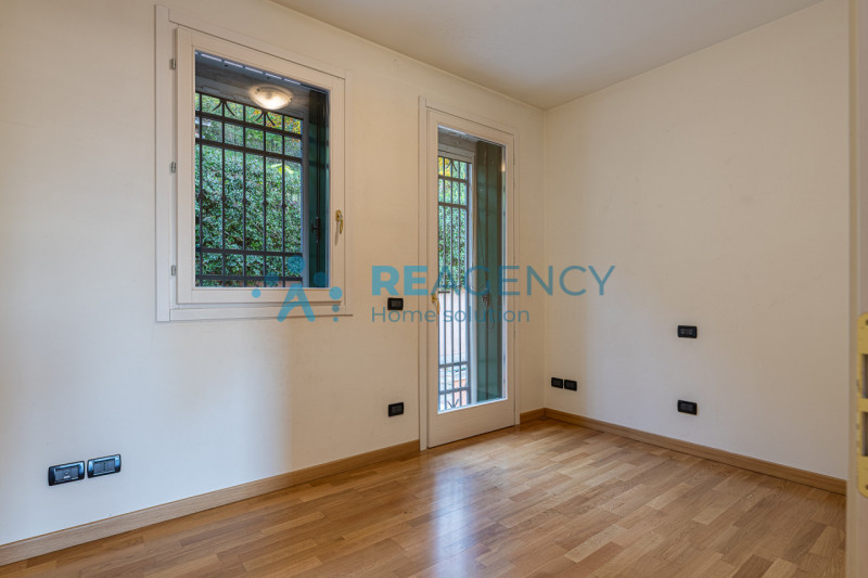 Arzignano - San Zeno 

Siete una famiglia  e state cercando una residenza privata o di rappresent...