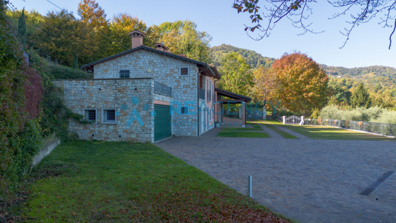 Arzignano - San Zeno 

Siete una famiglia  e state cercando una residenza privata o di rappresent...