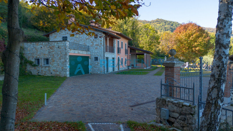 Arzignano - San Zeno 

Siete una famiglia  e state cercando una residenza privata o di rappresent...