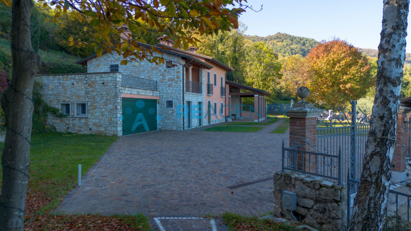 Arzignano - San Zeno 

Siete una famiglia  e state cercando una residenza privata o di rappresent...