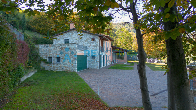 Arzignano - San Zeno 

Siete una famiglia  e state cercando una residenza privata o di rappresent...