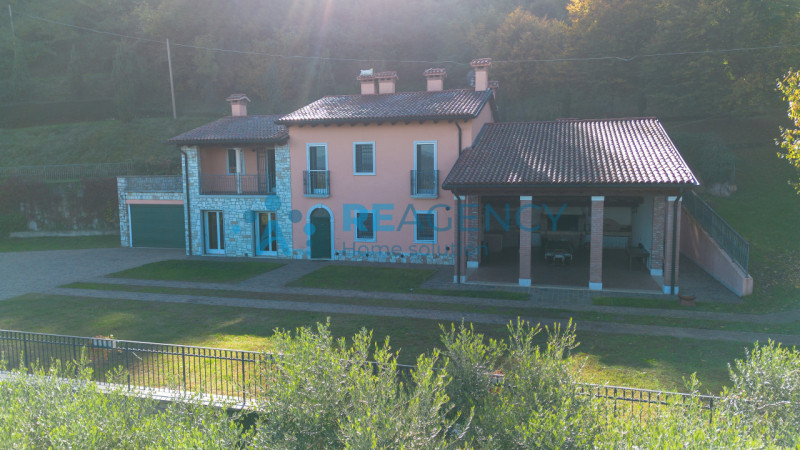 Arzignano - San Zeno 

Siete una famiglia  e state cercando una residenza privata o di rappresent...