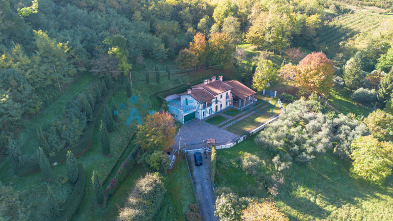 Arzignano - San Zeno 

Siete una famiglia  e state cercando una residenza privata o di rappresent...