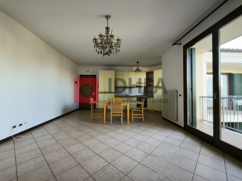 In una tranquilla via cieca di Silea, all'interno di un gradevole contesto residenziale poco dist...