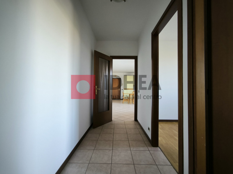 In una tranquilla via cieca di Silea, all'interno di un gradevole contesto residenziale poco dist...