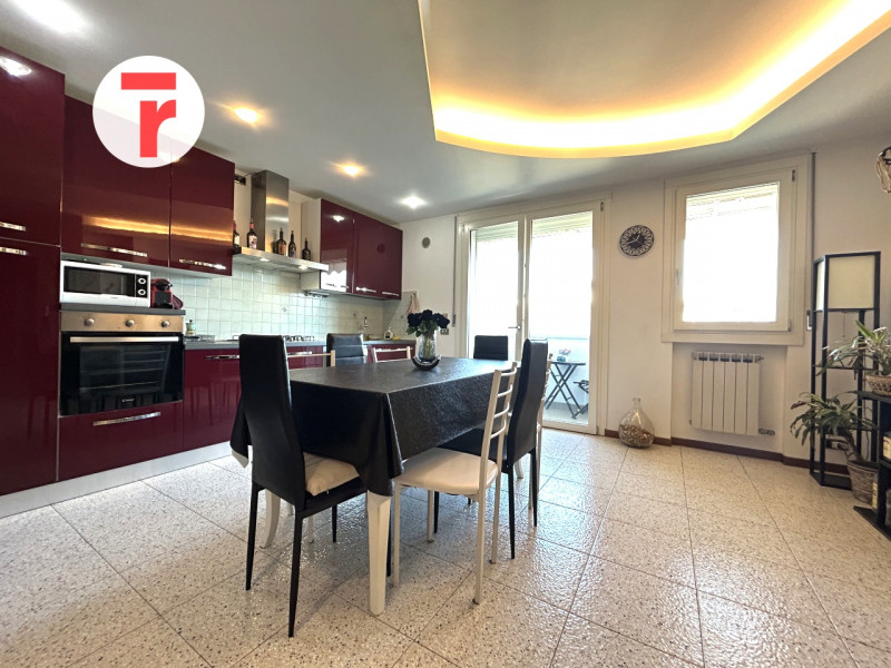 Loreggia Centro - proponiamo splendido appartamento in ottime condizioni, senza lavori da fare, c...