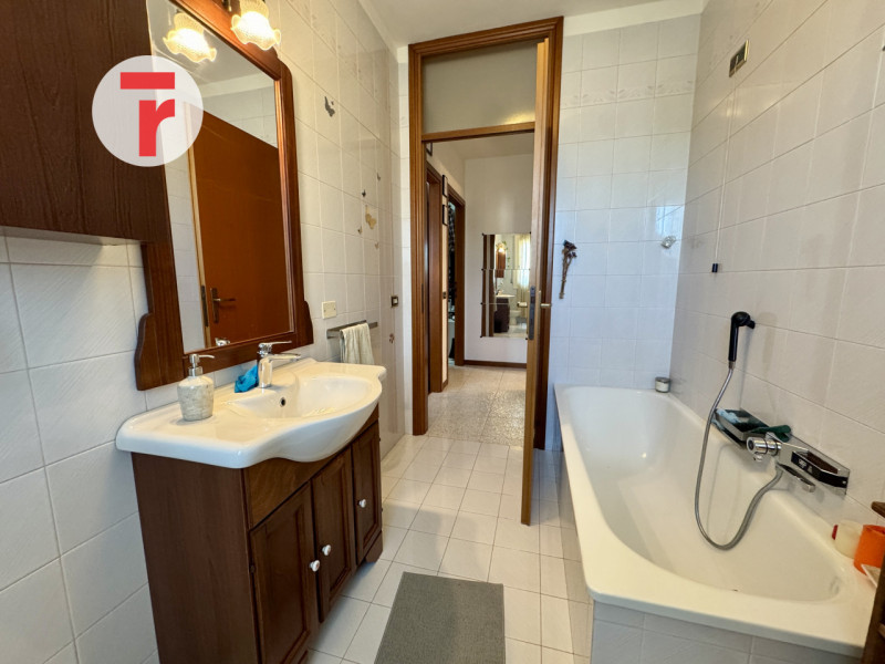 Loreggia Centro - proponiamo splendido appartamento in ottime condizioni, senza lavori da fare, c...