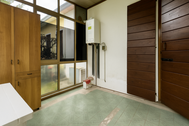 CASELLE DI SELVAZZANO: In posizione tranquilla e riservata, proponiamo in vendita una casa singol...