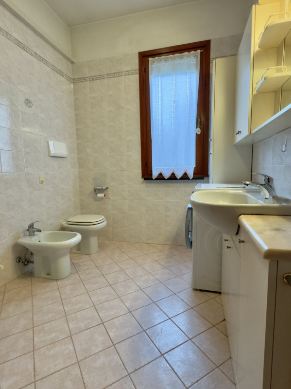 CASELLE DI SELVAZZANO: In posizione tranquilla e riservata, proponiamo in vendita una casa singol...