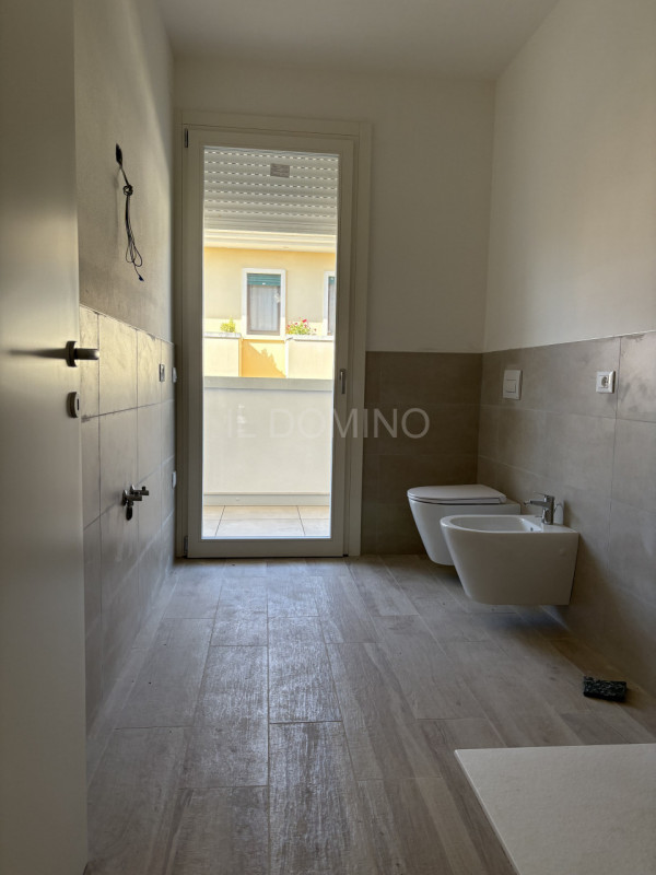 Nuovo appartamento a Caselle di Selvazzano, posto al piano primo di piccola palazzina signorile d...