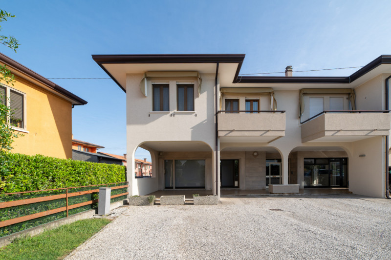 Prozzolo di CAMPONOGARA - Ex laboratorio, con possibilità di trasformazione in appartamento , pre...