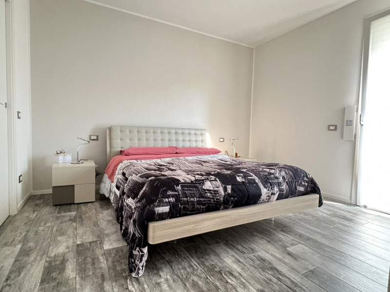 TAGGì DI LIMENA: Proponiamo in vendita un esclusivo attico situato nel moderno quartiere residenz...