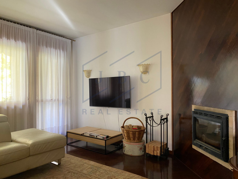 ODERZO - (TV)
Situato al 2° e 3° piano di una palazzina signorile servita da ascensore, questo es...