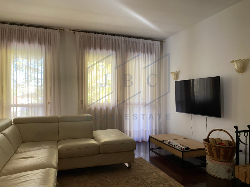 ODERZO - (TV)
Situato al 2° e 3° piano di una palazzina signorile servita da ascensore, questo es...