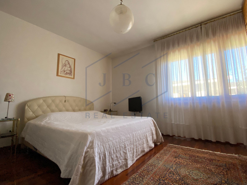 ODERZO - (TV)
Situato al 2° e 3° piano di una palazzina signorile servita da ascensore, questo es...