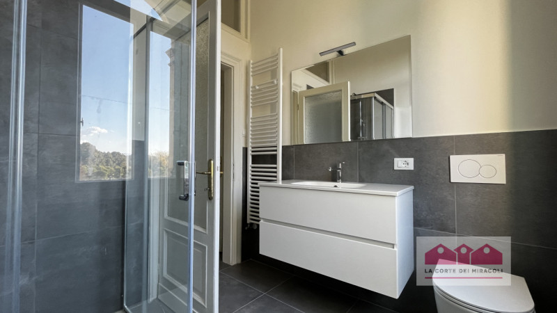 CONTRATTO CON OBBLIGO DI RESIDENZA - CENTRO STORICO: BICAMERE ARREDATO A NUOVO POSTO AL SECONDO P...