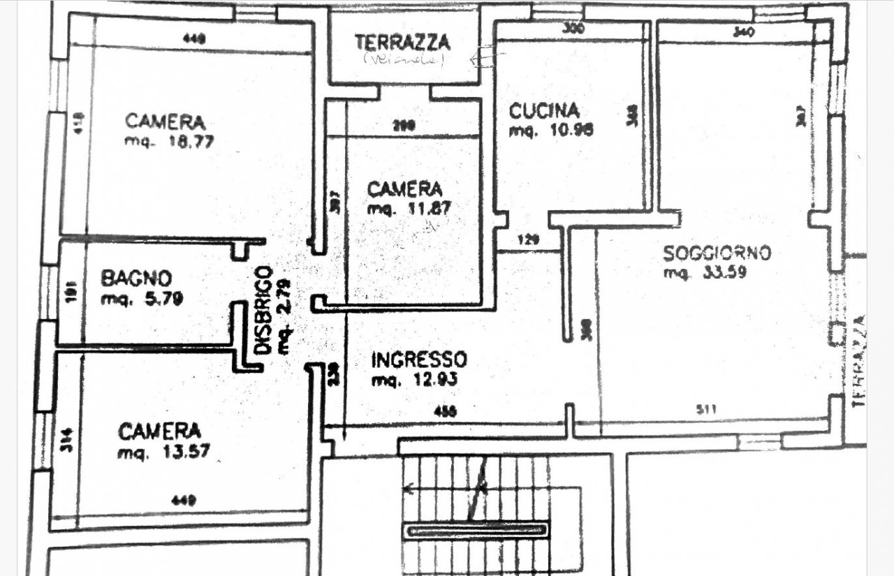 MERAVIGLIOSO APPARTAMENTO A POCHI PASSI DA PORTA SANTI QUARANTA