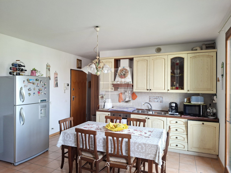 Ecco l'appartamento che stavi cercando!
TRE ragioni per non farti sfuggire questa OCCASIONE!!

1....