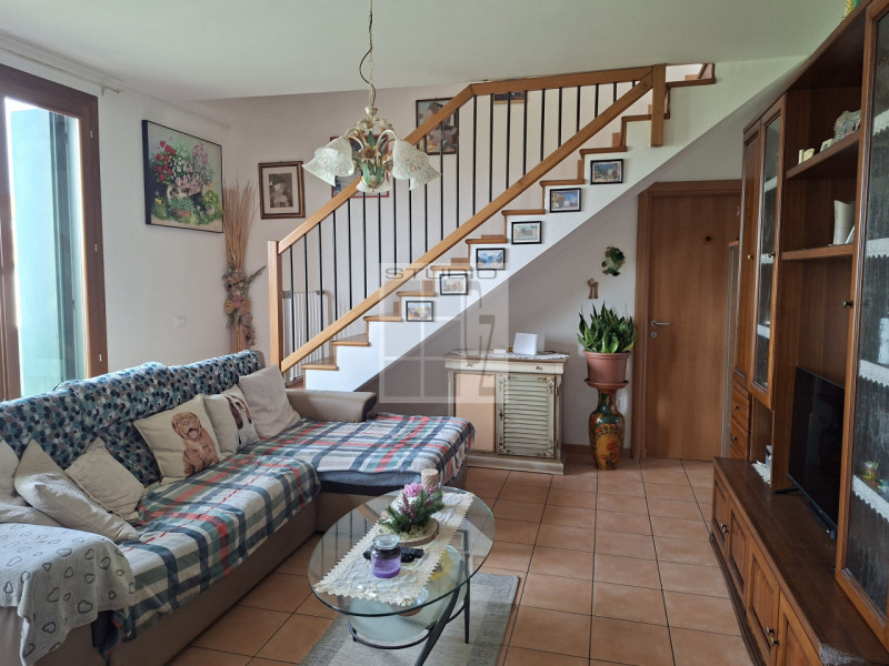 Ecco l'appartamento che stavi cercando!
TRE ragioni per non farti sfuggire questa OCCASIONE!!

1....