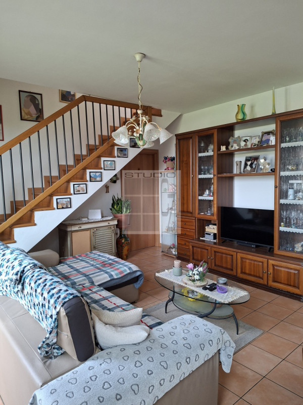 Ecco l'appartamento che stavi cercando!
TRE ragioni per non farti sfuggire questa OCCASIONE!!

1....