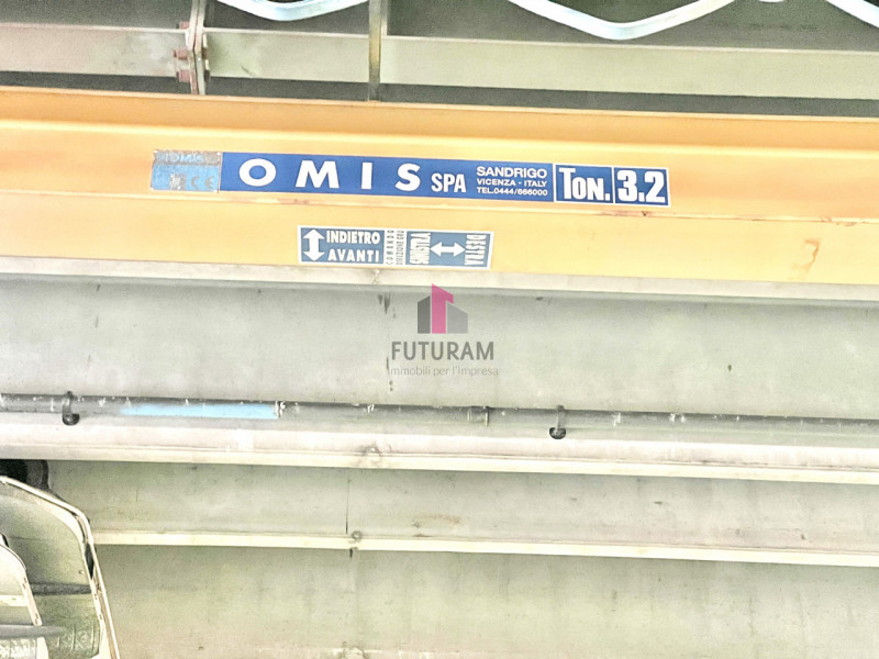 DUEVILLE - RIF. 604FUTURAM PER INFO 0444/310220 - 392/9183796

IN CONTESTO INDUSTRIALE/ARTIGIANAL...