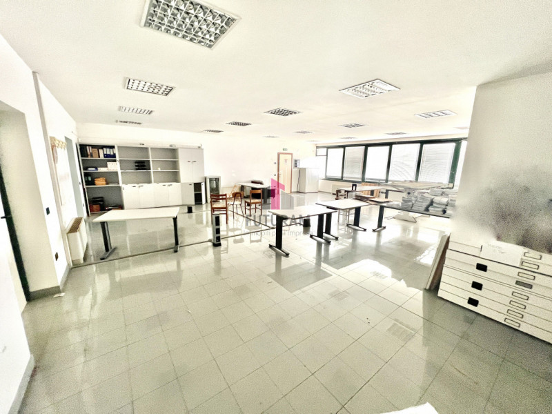 DUEVILLE - RIF. 604FUTURAM PER INFO 0444/310220 - 392/9183796

IN CONTESTO INDUSTRIALE/ARTIGIANAL...