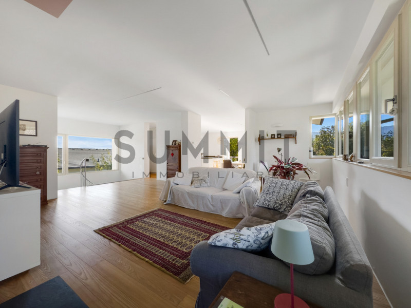 SCHIO: In pregiato contesto residenziale, proponiamo raffinata VILLA completamente ristrutturata ...