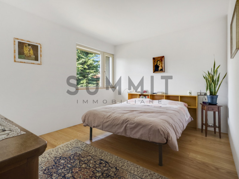 SCHIO: In pregiato contesto residenziale, proponiamo raffinata VILLA completamente ristrutturata ...