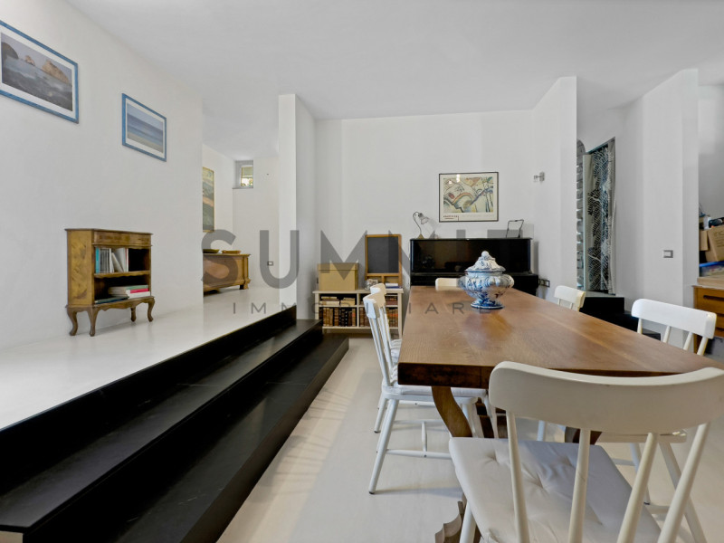 SCHIO: In pregiato contesto residenziale, proponiamo raffinata VILLA completamente ristrutturata ...